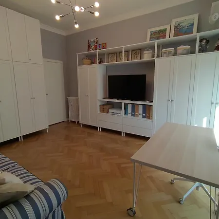 Spacious In The Heart Of The Apartment Milan